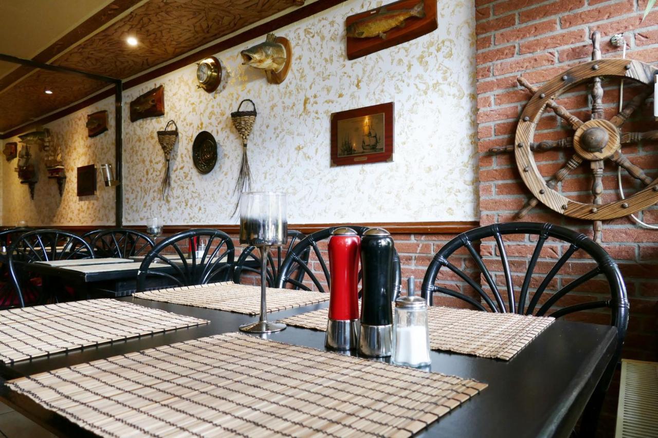 Hotel Weserstuben Bodenwerder Ngoại thất bức ảnh